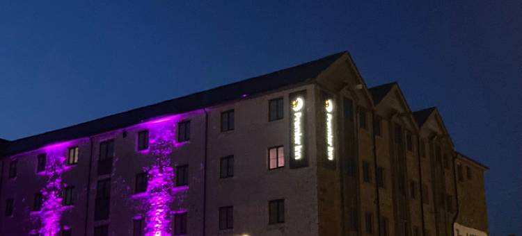 彭赞斯普瑞米尔酒店(Premier Inn Penzance)图片