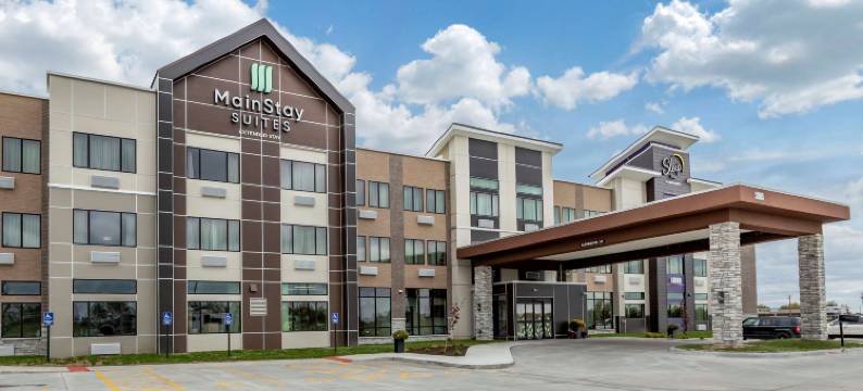 沃基-西得梅因美茵斯坦套房酒店(MainStay Suites Waukee-West des Moines)图片