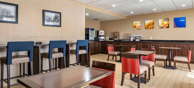 舒适酒店(Comfort Inn Warren)图片