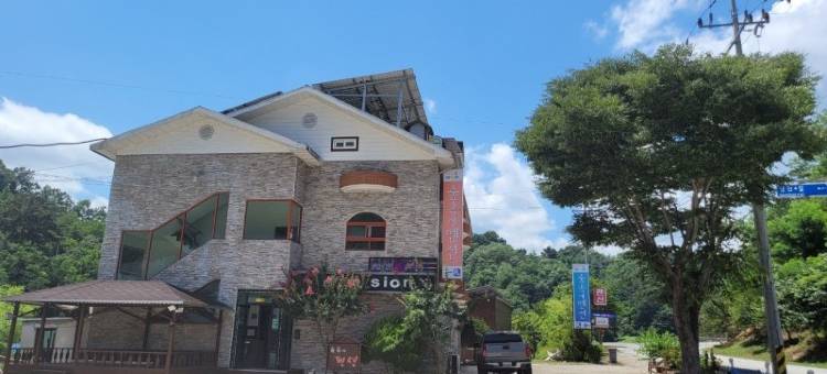 Uljin Forest Lodge Pension图片