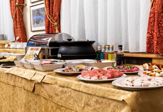 Cityhotel Goldener Adler B&B Hotel Overview