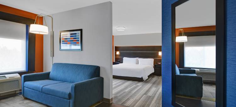 阿特莫尔智选假日酒店(Holiday Inn Express Atmore North)图片