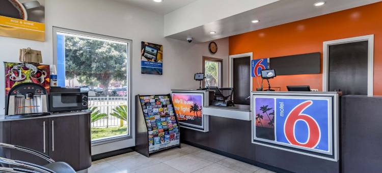 加州纳雄耐尔城6号汽车旅馆(Motel 6 National City, CA)图片