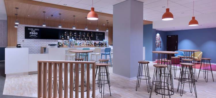 盖威克机场市中心旅屋酒店(Travelodge Gatwick Airport Central)图片