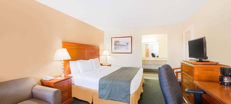 费拉格尔斯塔夫东温德姆华美达酒店(Ramada by Wyndham Flagstaff East)图片