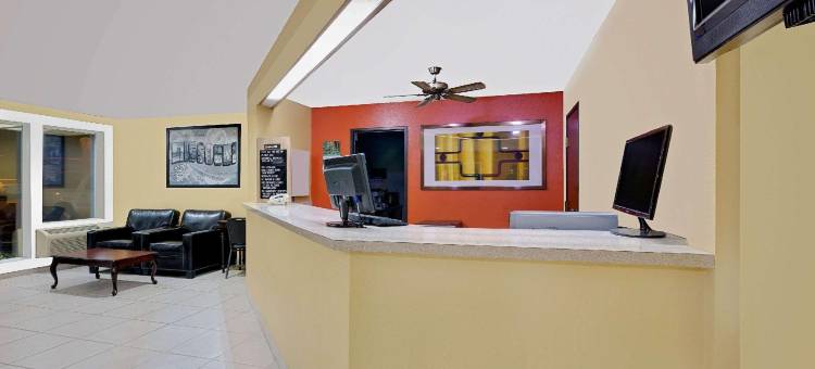 密苏里州岩石港速8酒店(Super 8 by Wyndham Rock Port MO)图片