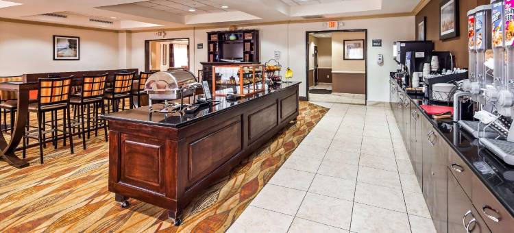 Spark by Hilton Rahway图片