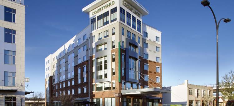 阿克伦市中心万怡酒店(Courtyard Akron Downtown)图片