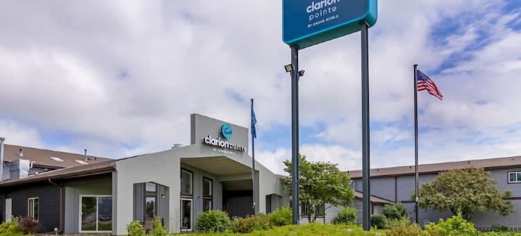 托玛凯隆波因特酒店(Clarion Pointe Tomah)图片