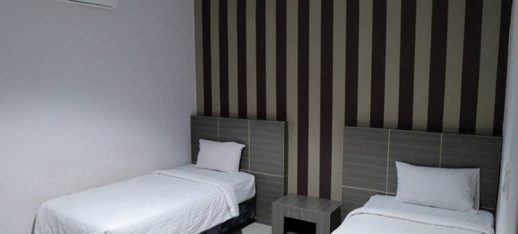 红多兹酒店@帕桑卡尤马穆朱乌塔拉(RedDoorz @ Pasangkayu Mamuju Utara)图片