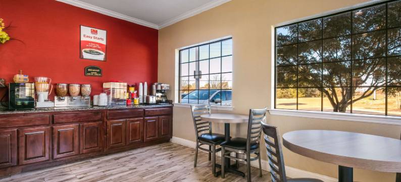 伊克诺套房酒店(Econo Lodge Inn & Suites)图片