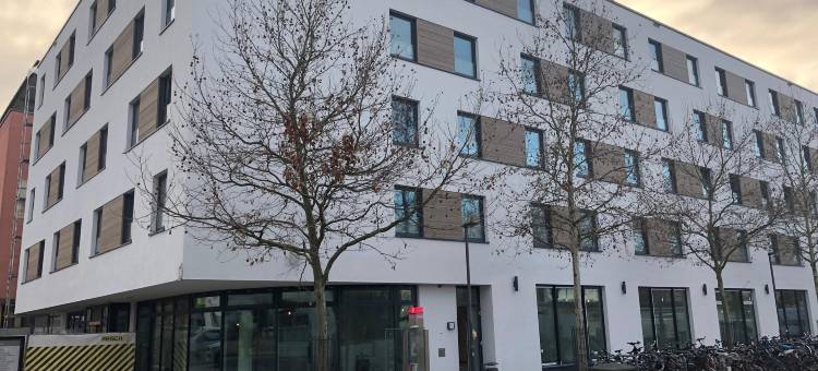 拉文斯堡GINN城市和酒廊酒店(Ginn City and Lounge Ravensburg)图片