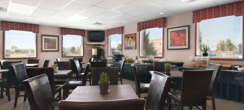 斯托尼平原Travelodge by Wyndham酒店(Travelodge by Wyndham Stony Plain)图片