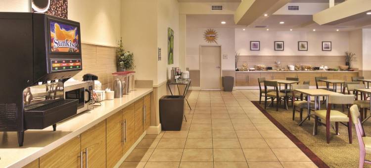 丹伯里拉昆塔温德姆套房酒店(La Quinta Inn & Suites by Wyndham Danbury)图片