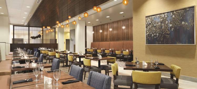 希尔顿安泊酒店-波特兰/希尔斯伯勒(Embassy Suites by Hilton Portland Hillsboro, Oregon)图片