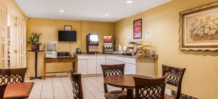 米尔代尔-绍辛顿伊克诺旅馆(Econo Lodge Milldale - Southington)图片
