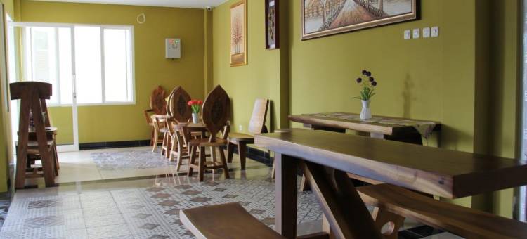 帕卢格拉纳达酒店(Granada Inn Palu)图片