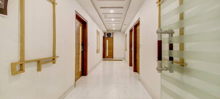 Treebo The Kings 广场(Treebo the Kings Plaza)图片