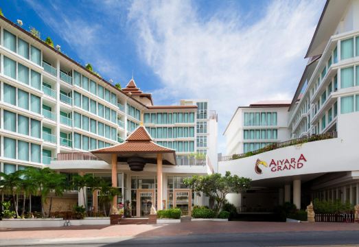 Aiyara Grand HotelHotel Overview
