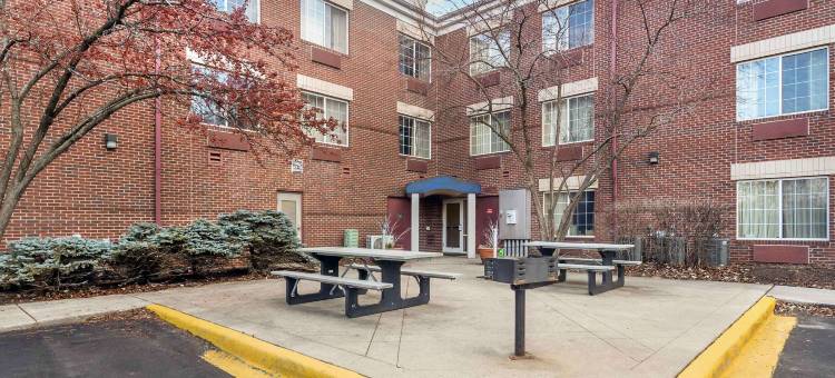 芝加哥韦斯特蒙特奥克布鲁克美国长住精选套房酒店(Extended Stay America Select Suites - Chicago - Westmont - Oak Brook)图片