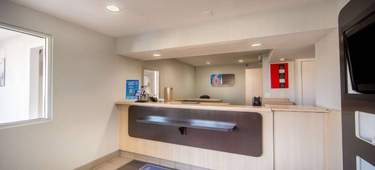 德里奥6号汽车旅馆(Motel 6 Del Rio, TX)图片