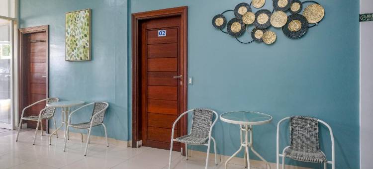 红门酒店-近爱马仕皇宫棉兰波罗尼亚(RedDoorz Near Hermes Place Polonia Medan)图片