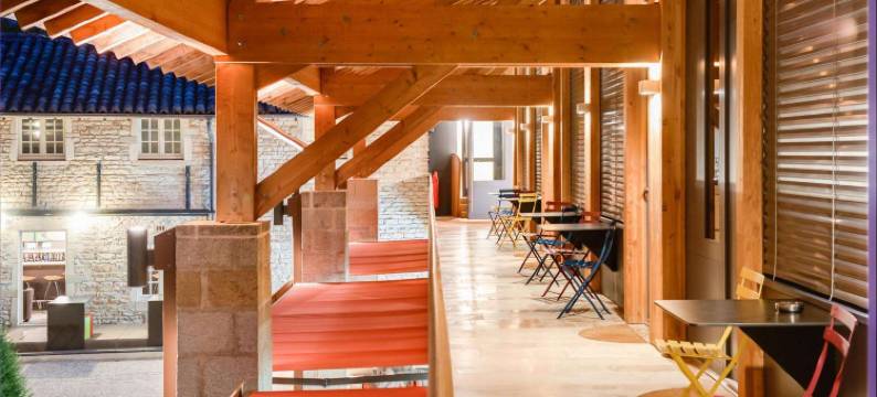 贝萨伊城堡酒店(Hôtel-Restaurant le Château de Besseuil, Mâcon Nord - Teritoria)图片