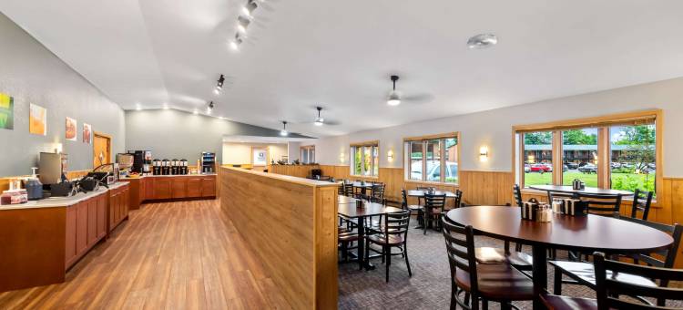 品质酒店及套房，穆尼辛(Quality Inn & Suites Munising)图片