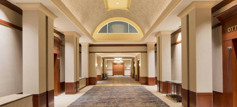 庞蒂亚克奥本山万豪酒店(Auburn Hills Marriott Pontiac)图片