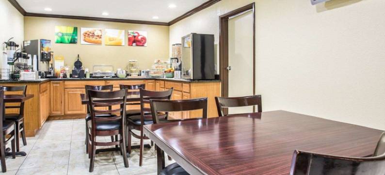 圣迭戈5号州际公路海军基地凯艺酒店(Quality Inn San Diego I-5 Naval Base)图片