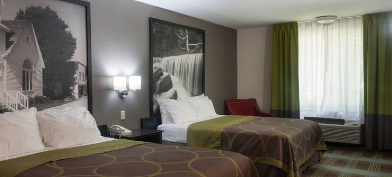 阿肯色市温德姆速8酒店(Super 8 by Wyndham Arkansas City KS)图片