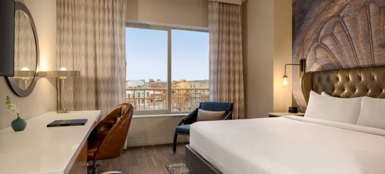 内珀维尔河滨英迪格酒店(Hotel Indigo Naperville Riverwalk)图片