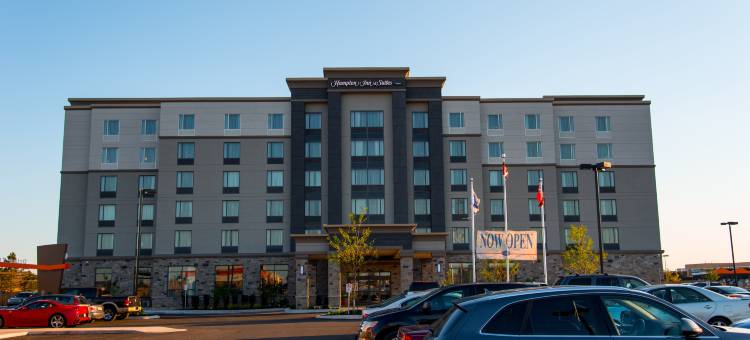 希尔顿欢朋酒店及套房博尔顿(Hampton Inn & Suites by Hilton Bolton)图片