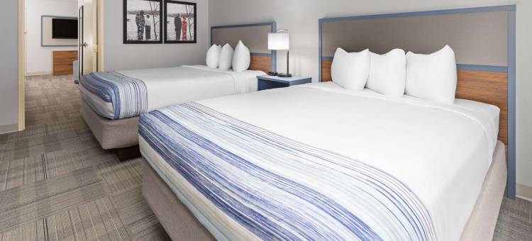 艾恩芒廷美吟温德姆酒店(AmericInn by Wyndham Iron Mountain)图片