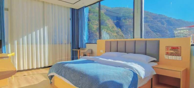 马尔康绒康酒店图片