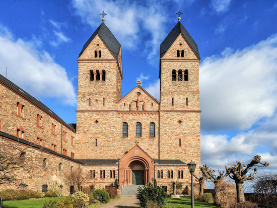 老德意志葡萄酒吧高级酒店