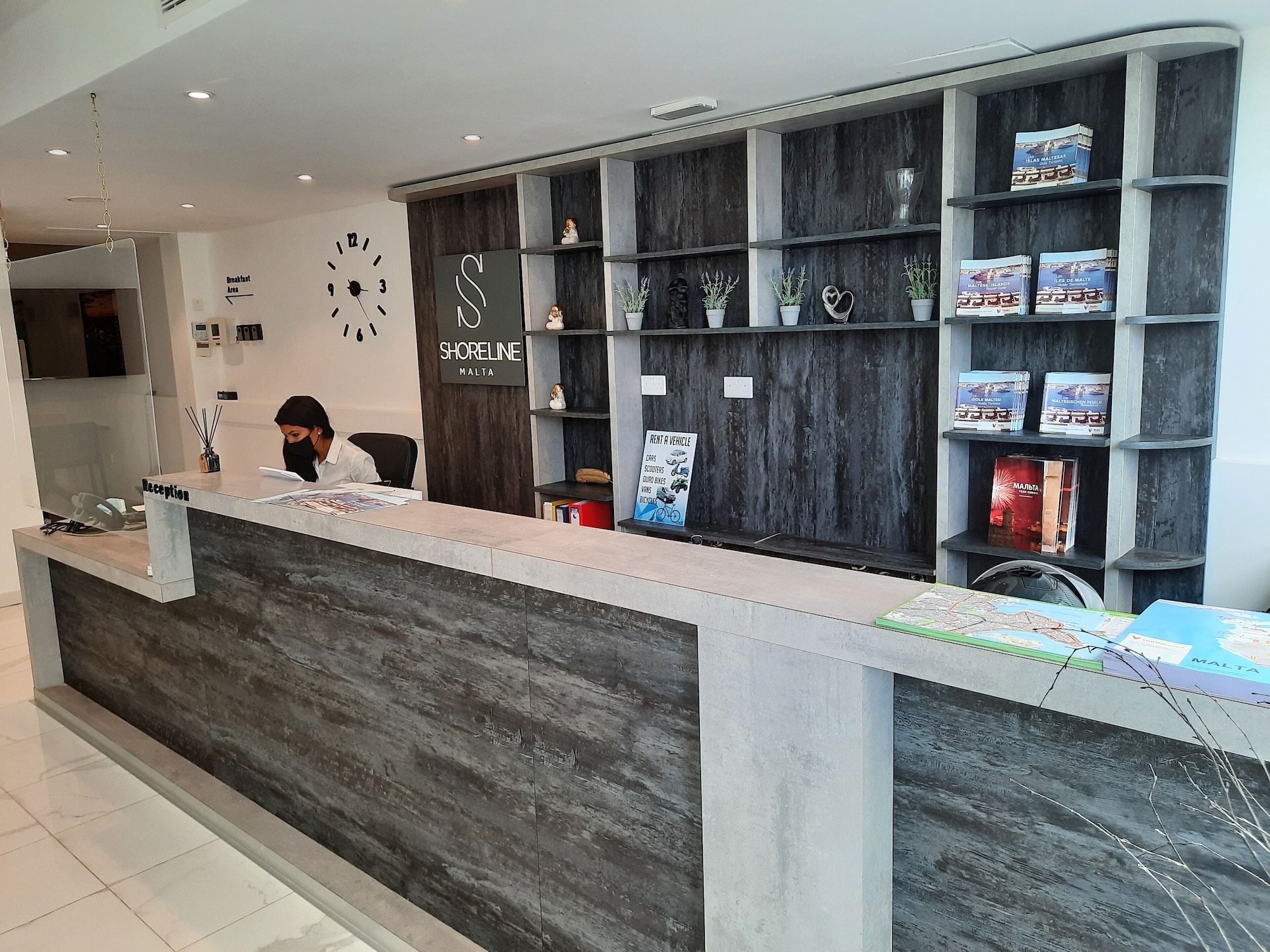 Hotel ShorelineOver view