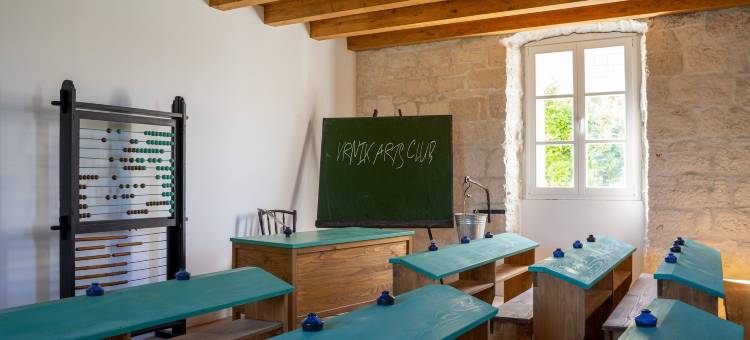 弗尼克艺术俱乐部(Vrnik Arts Club)图片