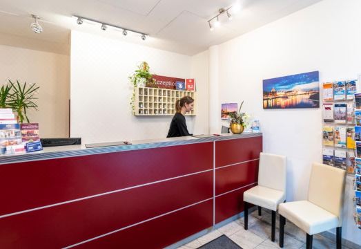 Aparthotel NeumarktHotel Overview