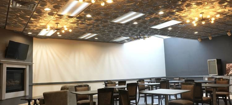 美国旅馆及水福德套房(American Inn & Suites)图片