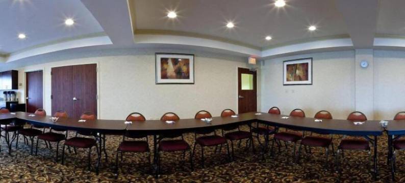 智选假日套房酒店马斯科吉(Holiday Inn Express & Suites MUSKOGEE by IHG)图片