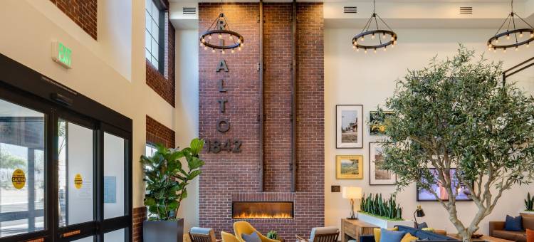 里亚尔托方塔纳艾尔斯酒店(Ayres Hotel Rialto Fontana)图片