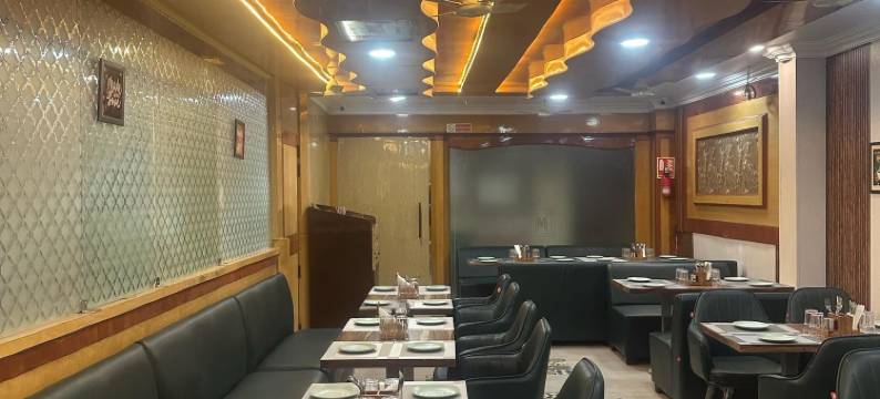 维布哈拉杰君悦酒店(Hotel Vibha Raj Grand)图片