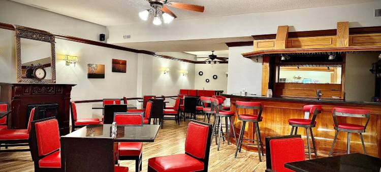 金卡丁贝斯特韦斯特SureStay Plus酒店(SureStay Plus Hotel by Best Western Kincardine)图片