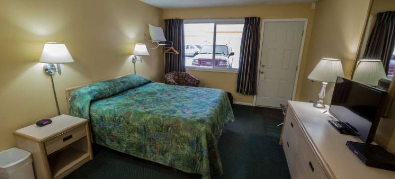 100英里之家维斯特伍德汽车旅馆(Westwood Motel 100 Mile House)图片