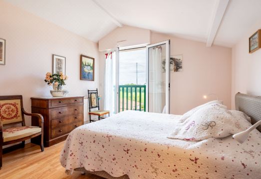 Liserons Hotel Overview