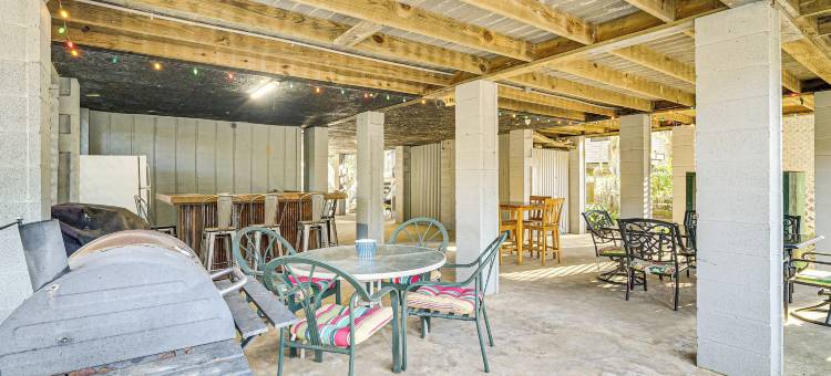 卡纳克湖畔之家：甲板、烧烤架和火坑(Lakefront Home: Deck, Grills & Fire Pit in Karnack)图片