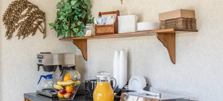 沃特福德罗德威酒店-新伦敦(Rodeway Inn Waterford - New London)图片