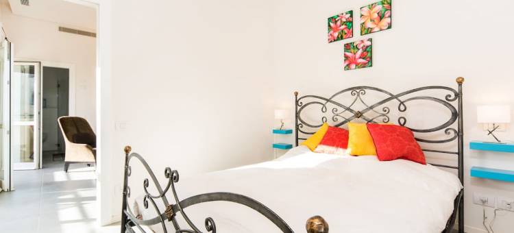 Bright Apt w Balcony & Mamad 10min Walk from Beach图片