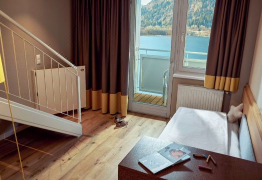 Robinson Landskron Hotel Overview